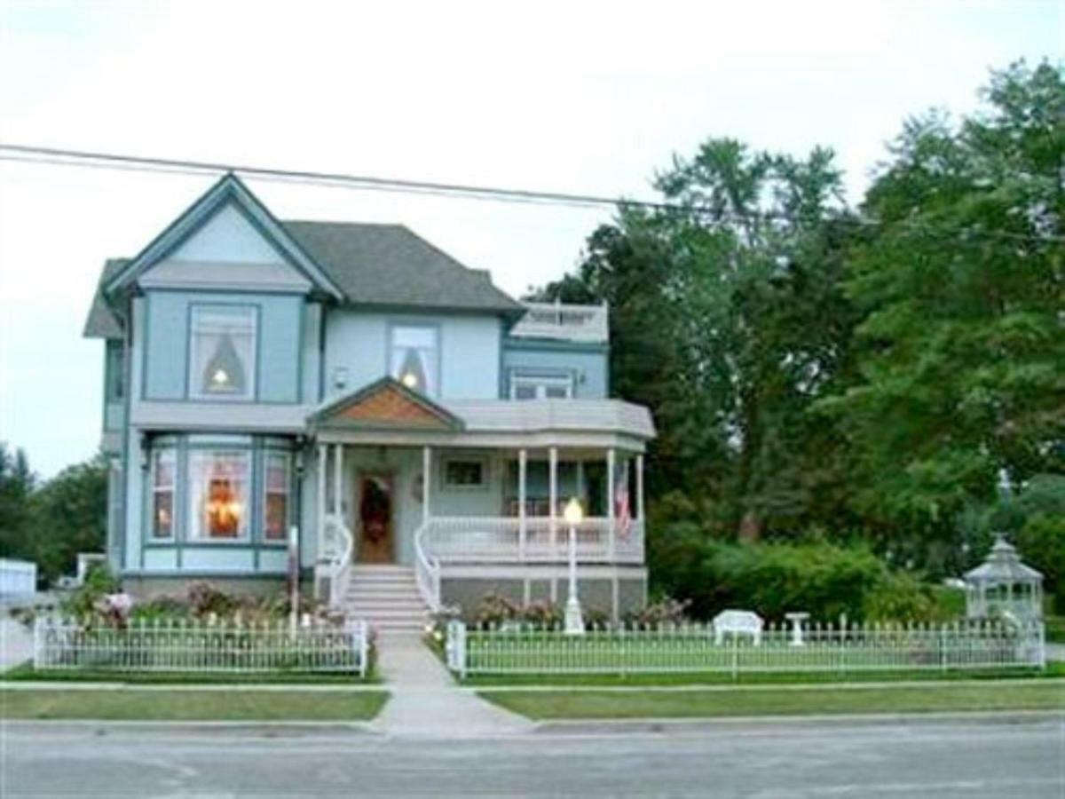 Port City Victorian Inn Muskegon Exterior photo